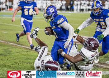 Columbia finishes perfect 15-0 season with dramatic 6-0 win over Kosciusko for Class 4A title
