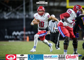 xXxATHLETE/COACHxXx during the xXxEVENTNAMExXx between xXxVISITINGTEAMxXx and the Brandon Bulldogs at xXxVENUExXx in Brandon, MS. Photo By